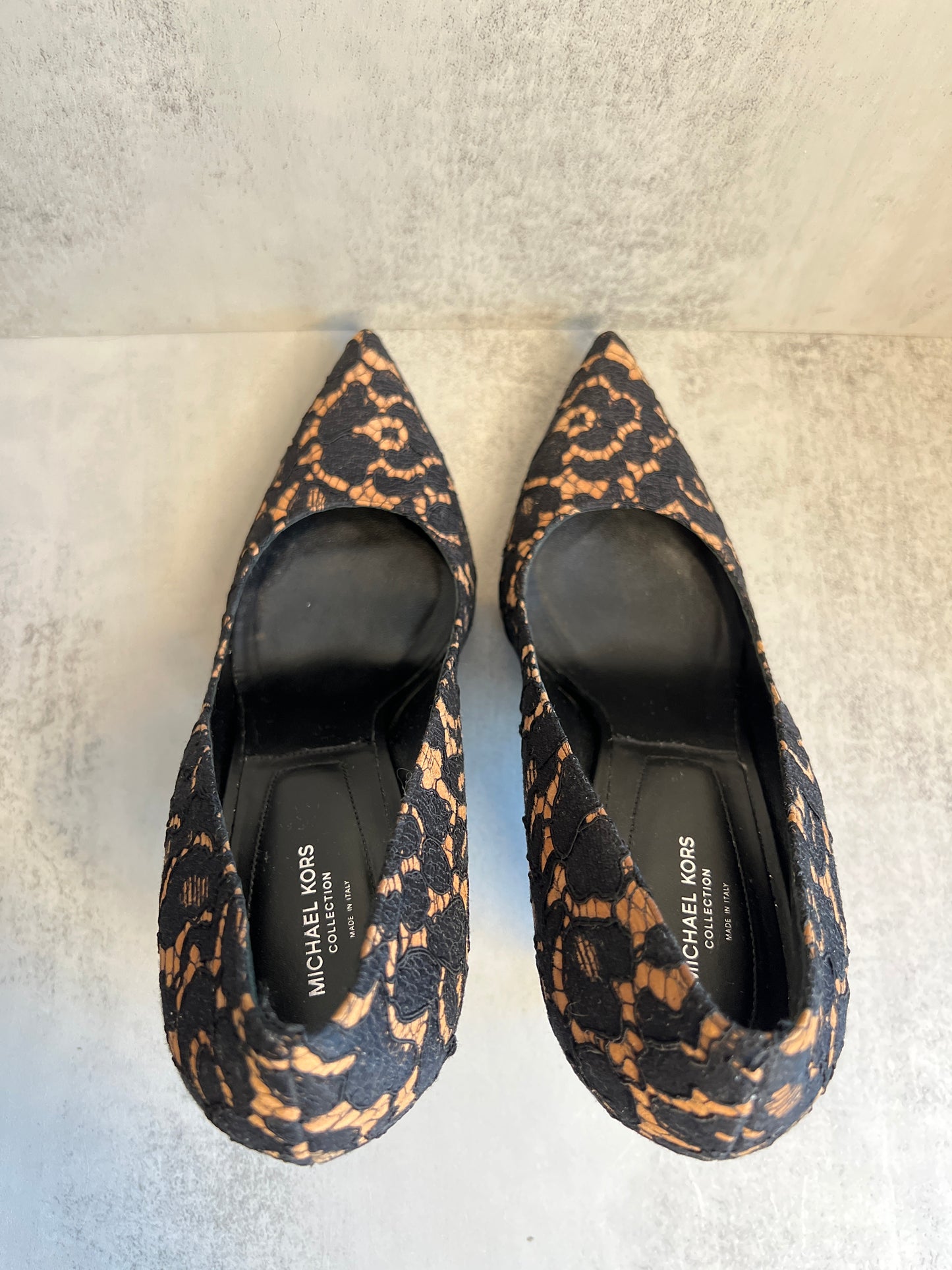 MICHAEL KORS COLLECTION  Gretel Lace Pump