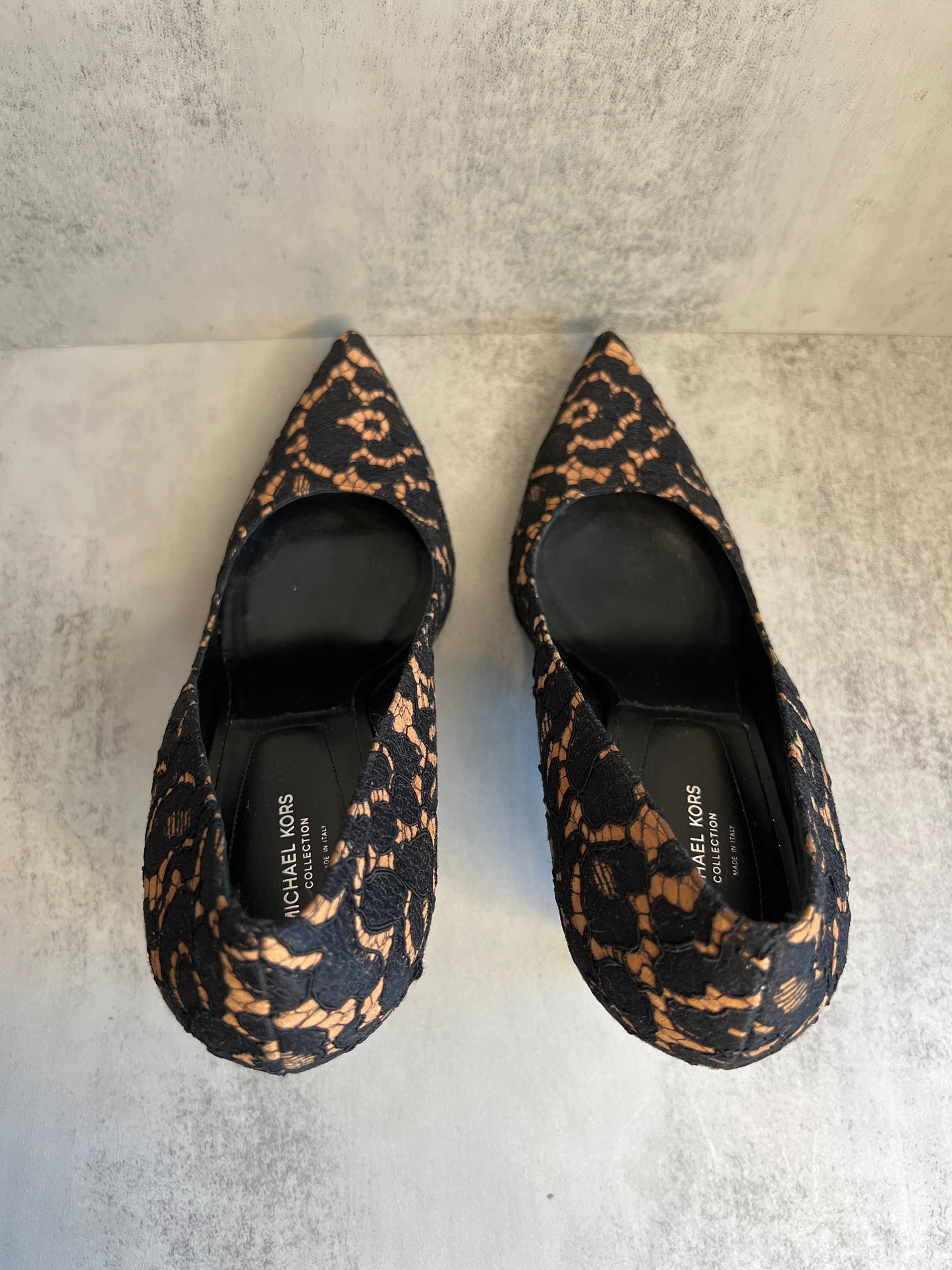 MICHAEL KORS COLLECTION  Gretel Lace Pump