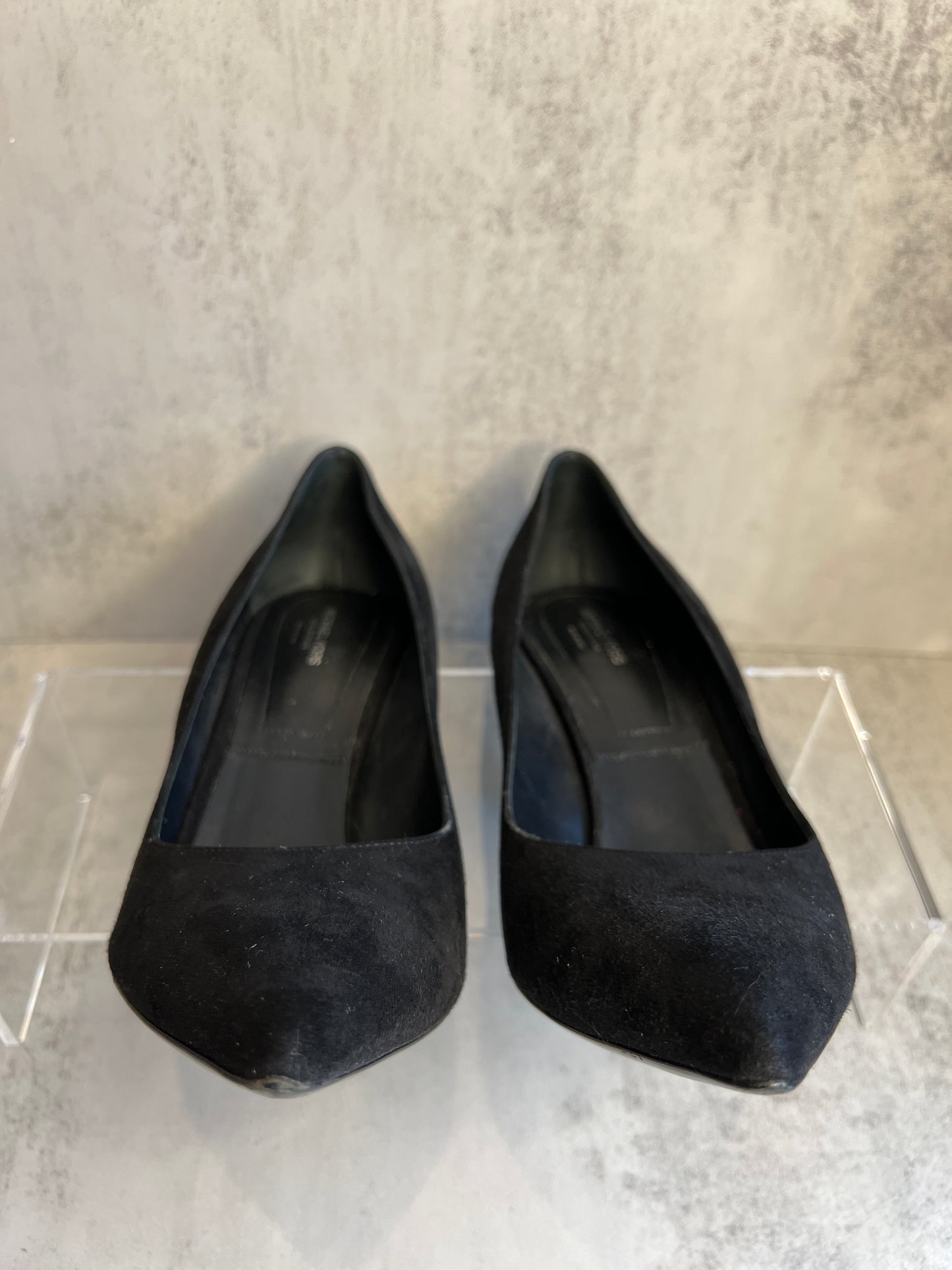 MICHAEL KORS COLLECTION  Gretel Suede Pump